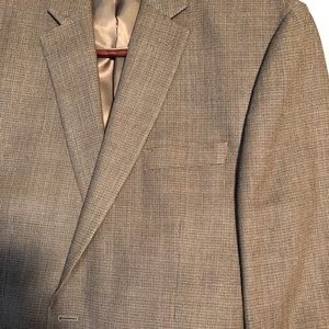Ralph Lauren men’s sports coat. 46L